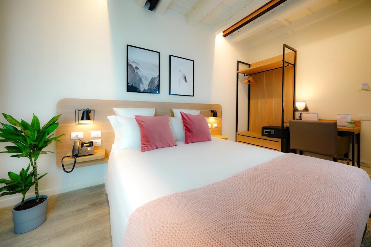 贝尔加莫 贝加莫15号旅馆酒店 外观 照片 A room at the hotel