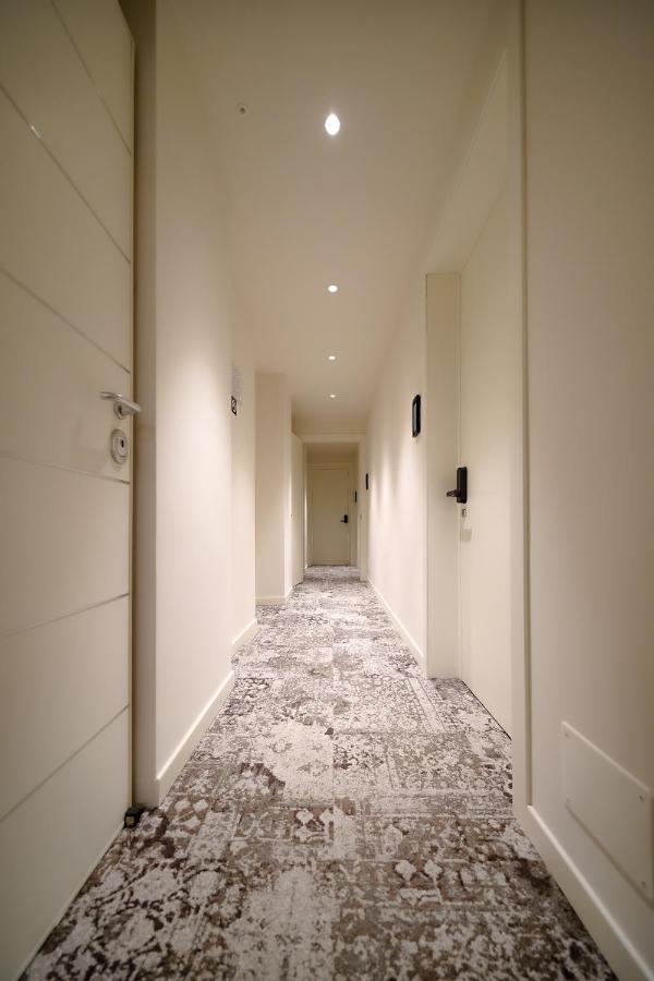 贝尔加莫 贝加莫15号旅馆酒店 外观 照片 A corridor in a hotel