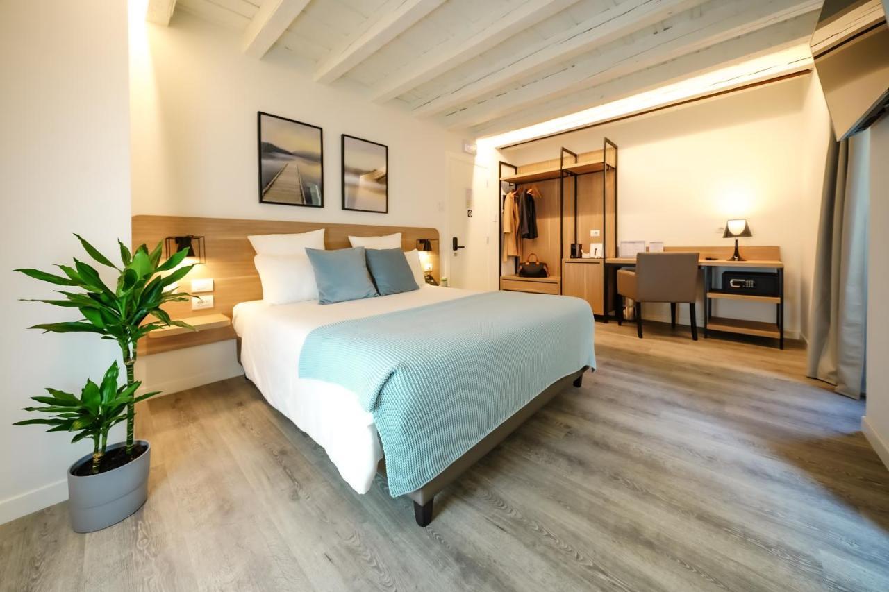 贝尔加莫 贝加莫15号旅馆酒店 外观 照片 A room at the hotel